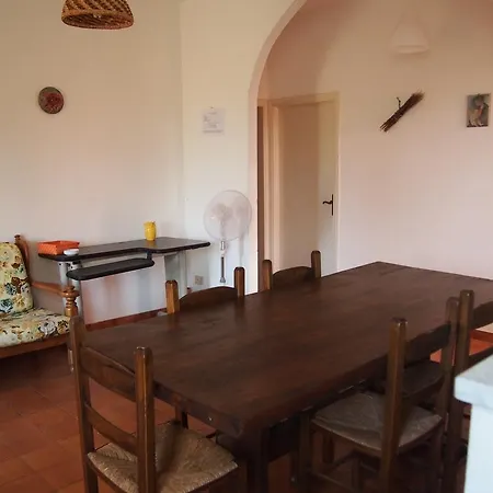 Agriturismo Poggio Gagliardo مزرعة للإقامة